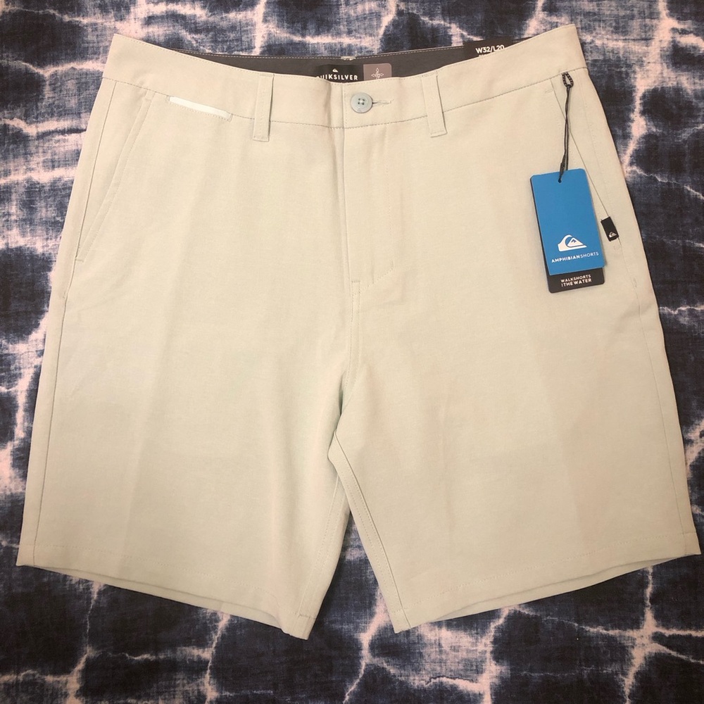 NWT Quiksilver Men's Mint Green Amphibian Shorts Size 32